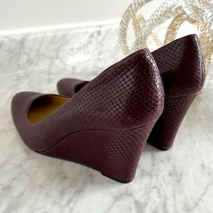 ANN TAYLOR | Wedge Heels